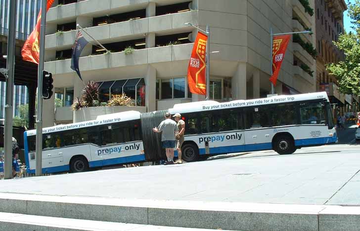 Sydney Buses Volvo B12BLEA Custom CB60 articulated bus 1727